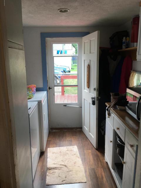 214 N Thompson St, Jackson, MI 49202 photo 9