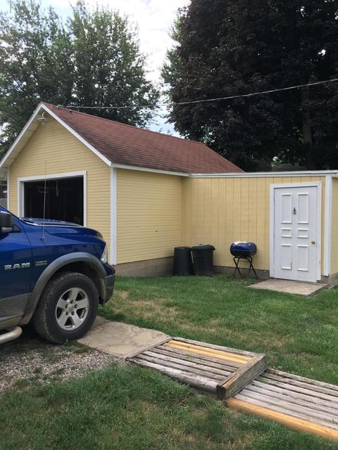 214 N Thompson St, Jackson, MI 49202 photo 4