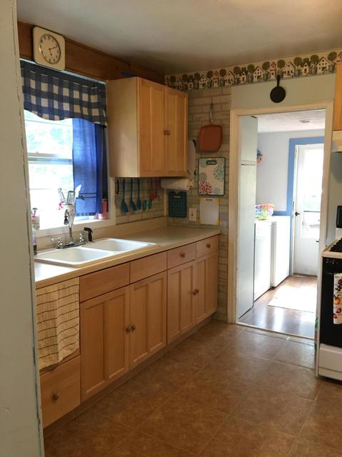 214 N Thompson St, Jackson, MI 49202 photo 6