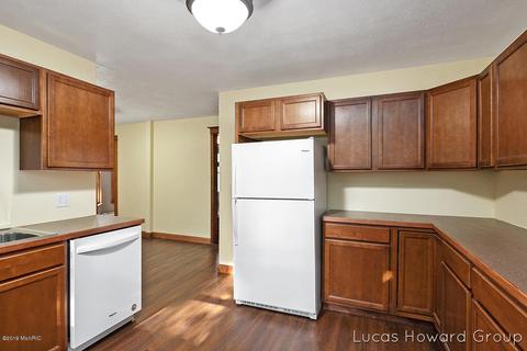322 Hall St, Belding, MI 48809 photo 15