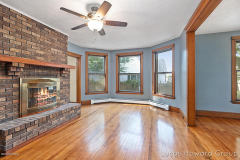 322 Hall St, Belding, MI 48809 photo 9