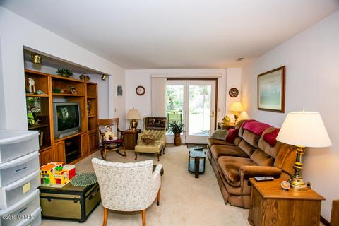 8 Summit Park Dr, Spring Lake, MI 49456 photo 39