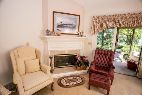 8 Summit Park Dr, Spring Lake, MI 49456 photo 25