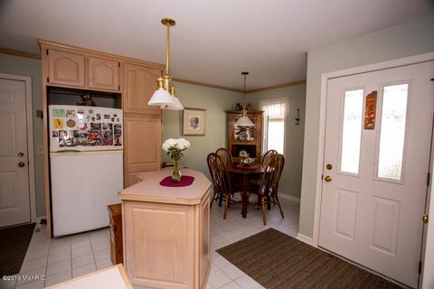 8 Summit Park Dr, Spring Lake, MI 49456 photo 10