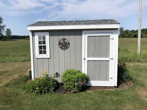 4701 Carlsen Rd, Stanton, MI 48888 photo 4