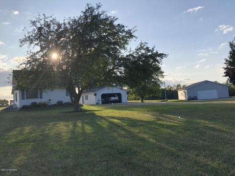 4701 Carlsen Rd, Stanton, MI 48888 photo 1
