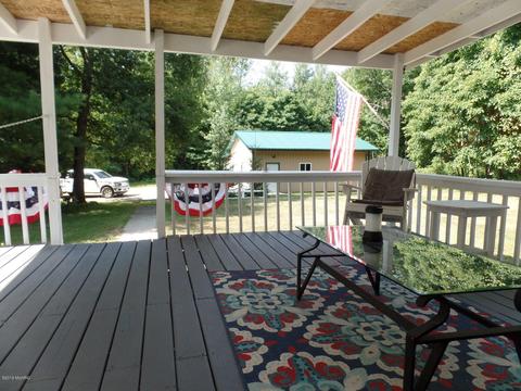 6405 E Cutler Rd, Edmore, MI 48829 photo 3