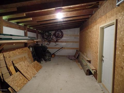 6405 E Cutler Rd, Edmore, MI 48829 photo 19