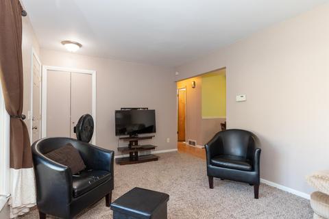 112 N Sunset St, Plainwell, MI 49080 photo 3