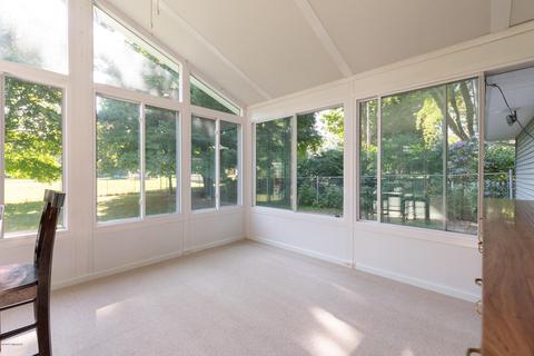 112 N Sunset St, Plainwell, MI 49080 photo 6
