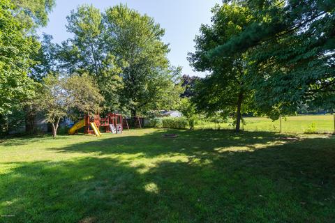 112 N Sunset St, Plainwell, MI 49080 photo 28