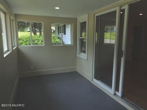 3711 Walnut St, Buchanan, MI 49107 photo 5