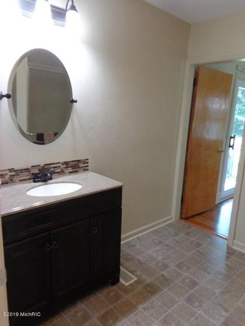 3711 Walnut St, Buchanan, MI 49107 photo 22