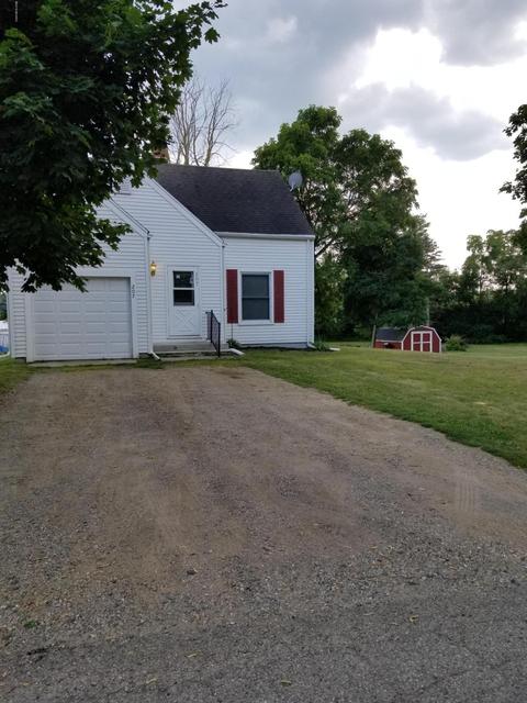207 W Clark St, Jackson, MI 49203 photo 2
