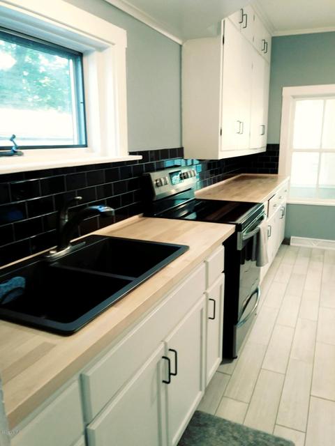 315 Spring St, Lowell, MI 49331 photo 3