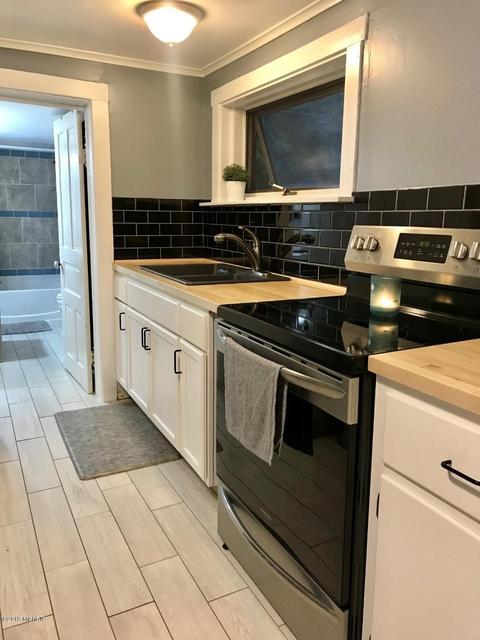 315 Spring St, Lowell, MI 49331 photo 2