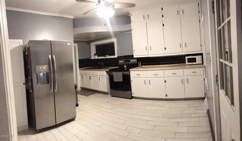 315 Spring St, Lowell, MI 49331 photo 4