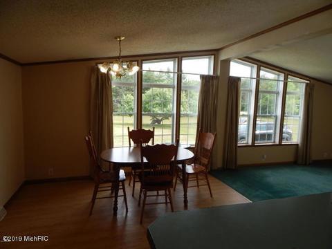 11065 Walnut Ave, Grant, MI 49327 photo 39