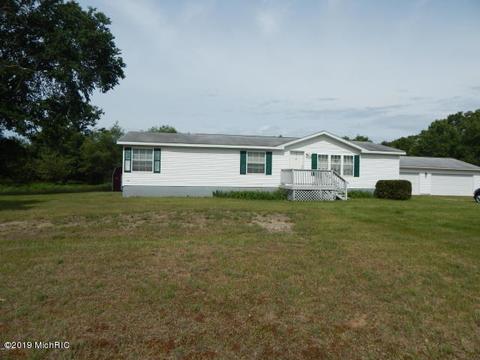 11065 Walnut Ave, Grant, MI 49327 photo 4