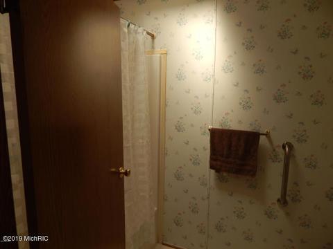 11065 Walnut Ave, Grant, MI 49327 photo 34