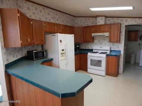 11065 Walnut Ave, Grant, MI 49327 photo 25