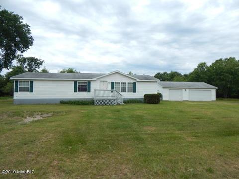 11065 Walnut Ave, Grant, MI 49327 photo 12