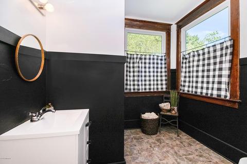140 W Main St, Marcellus, MI 49067 photo 12