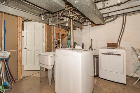 217 Exchange St, Marshall, MI 49068 photo 26