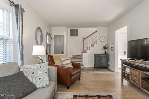 217 Exchange St, Marshall, MI 49068 photo 5