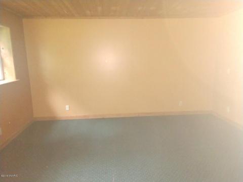 5977 N Evergreen Dr, White Cloud, MI 49349 photo 8