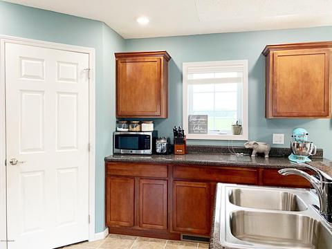 5845 E Baseline Rd, Mount Pleasant, MI 48858 photo 6