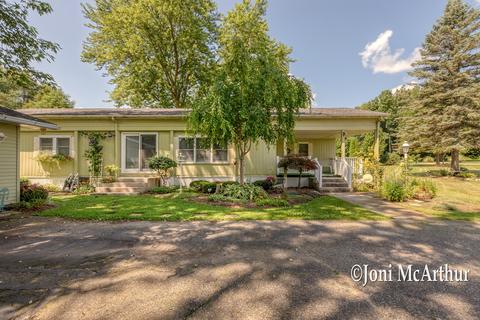 10319 Fisk Rd, Belding, MI 48809 photo 2