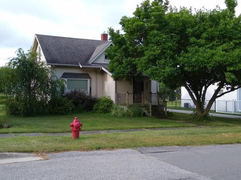 222 E Walnut, Carson City, MI 48811 photo 2