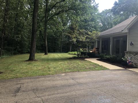 3637 Fox Ln, Ada, MI 49301 photo 2