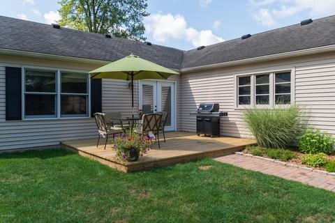175 11th St, Plainwell, MI 49080 photo 22