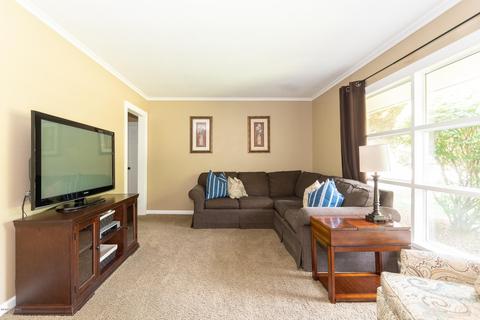 175 11th St, Plainwell, MI 49080 photo 5