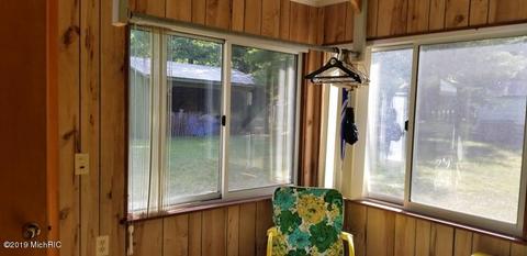 928 E 14 Mile Rd, Bitely, MI 49309 photo 10