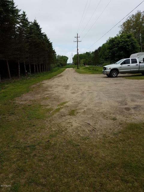 10 E Pakes Rd, Stanton, MI 48888 photo 47