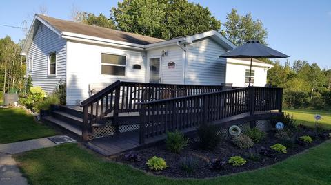 10 E Pakes Rd, Stanton, MI 48888 photo 1