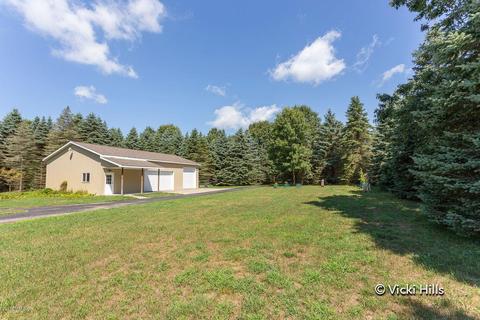 2904 140th Ave, Dorr, MI 49323 photo 4