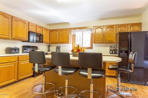 2904 140th Ave, Dorr, MI 49323 photo 10