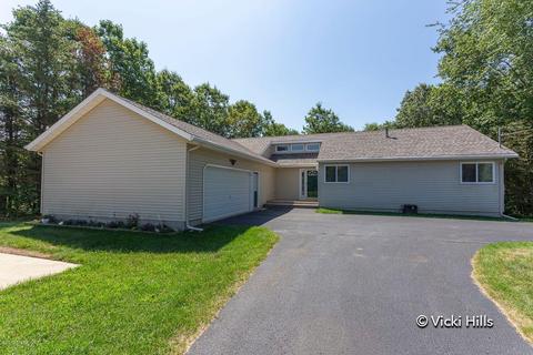 2904 140th Ave, Dorr, MI 49323 photo 1