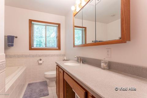 2904 140th Ave, Dorr, MI 49323 photo 16