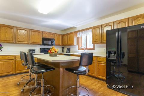 2904 140th Ave, Dorr, MI 49323 photo 11