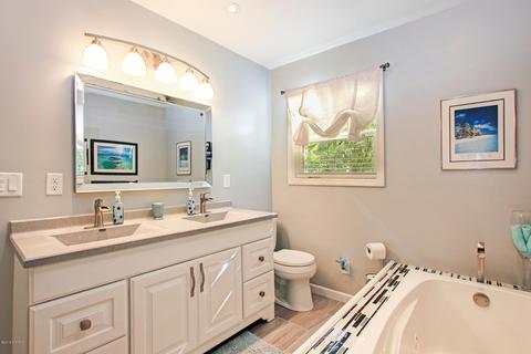 2085 N Poplar Ave, White Cloud, MI 49349 photo 17