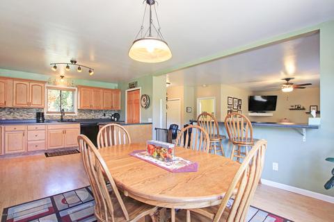 2085 N Poplar Ave, White Cloud, MI 49349 photo 6