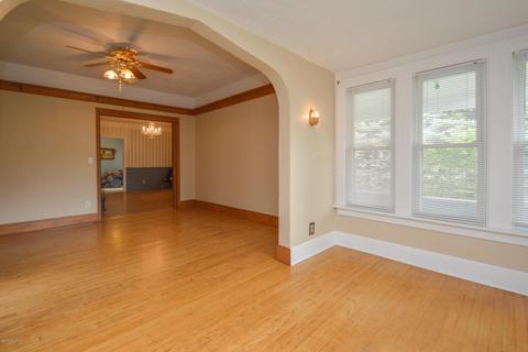 616 S Marshall Ave, Marshall, MI 49068 photo 9