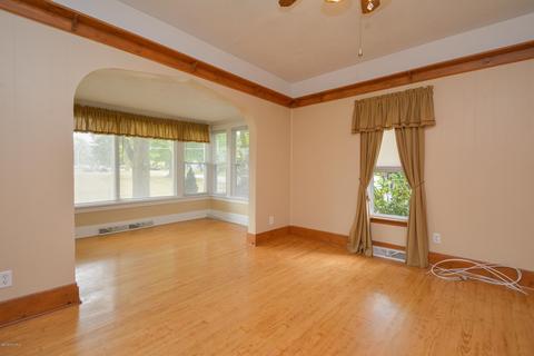 616 S Marshall Ave, Marshall, MI 49068 photo 7