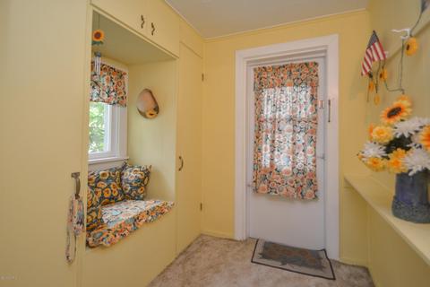 616 S Marshall Ave, Marshall, MI 49068 photo 6