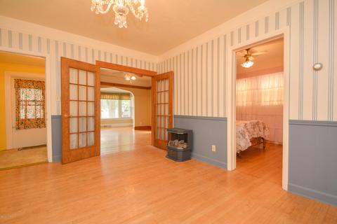 616 S Marshall Ave, Marshall, MI 49068 photo 10